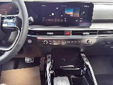 2026 Kia Sorento Plug-In Hybrid SX Luxury, Efficiency & Advanced - Photo 14