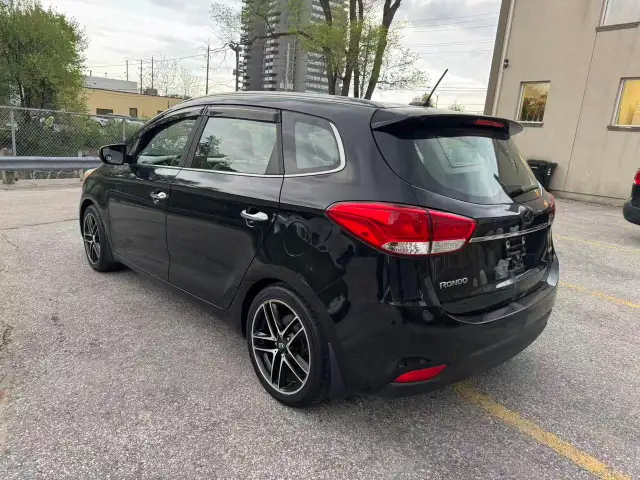 2014 Kia Rondo 4dr Wgn Auto EX - Photo 4