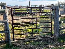 HEAVY DUTY CATTLE CORRAL GATES