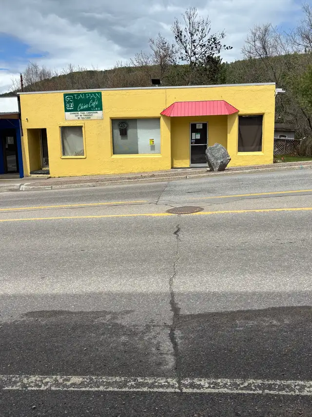 Restaurant For Sale/餐馆出售