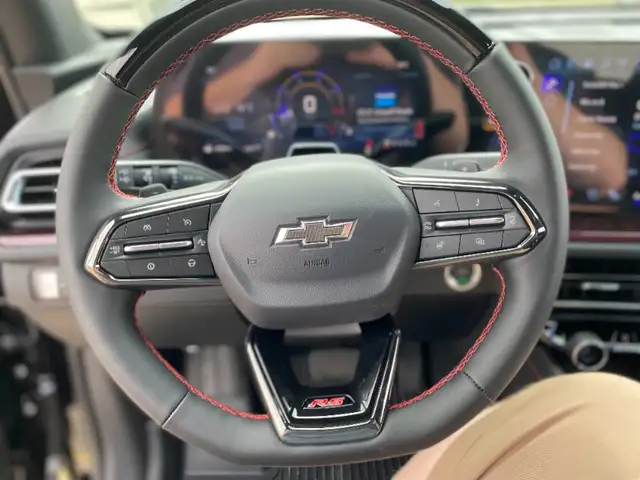 2026 Chevrolet Traverse RS Leather|Heated & Cooled Seats|7 Passe - Photo 4
