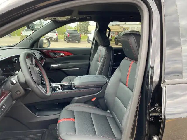 2026 Chevrolet Traverse RS Leather|Heated & Cooled Seats|7 Passe - Photo 9