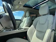 2022 Volvo XC60 No Accidents l B6 l AWD l Momentum l 2 Keys - Photo 19