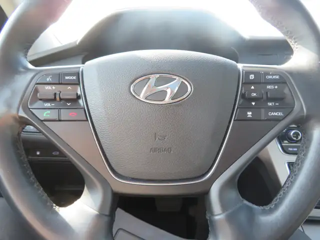 2016 Hyundai Sonata 4dr Sdn 2.4L Auto Limited - Photo 18