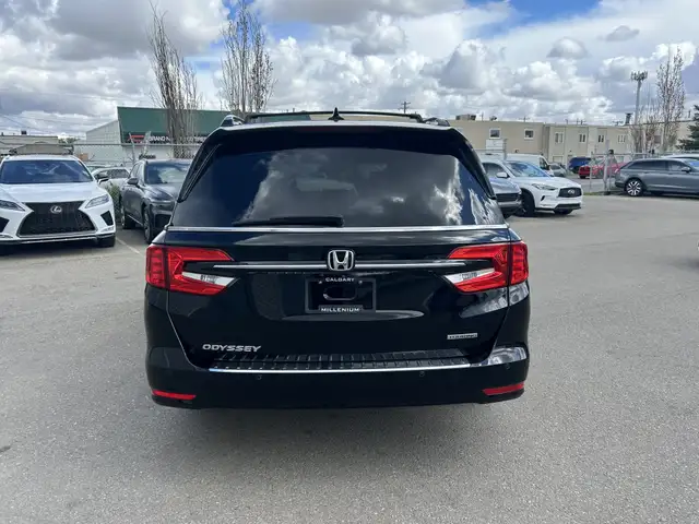 2022 Honda Odyssey TOURING/NAVI/DVD PKG/B.CAM/SUNROOF/8.PASS/FIN - Photo 16