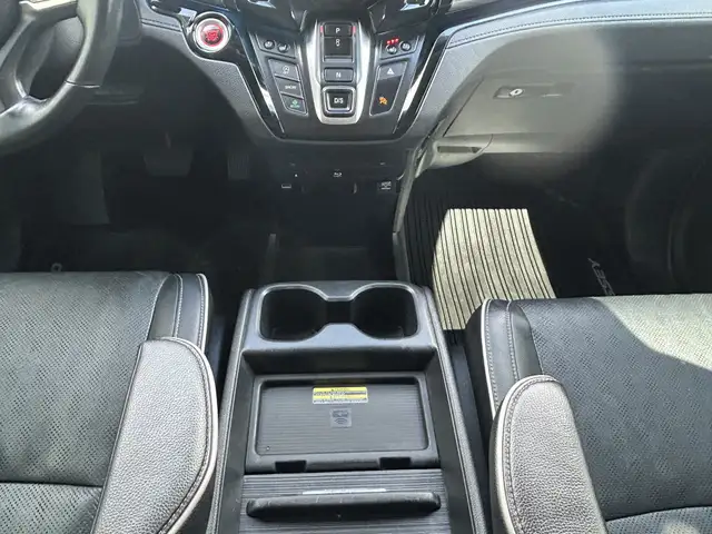 2022 Honda Odyssey TOURING/NAVI/DVD PKG/B.CAM/SUNROOF/8.PASS/FIN - Photo 32