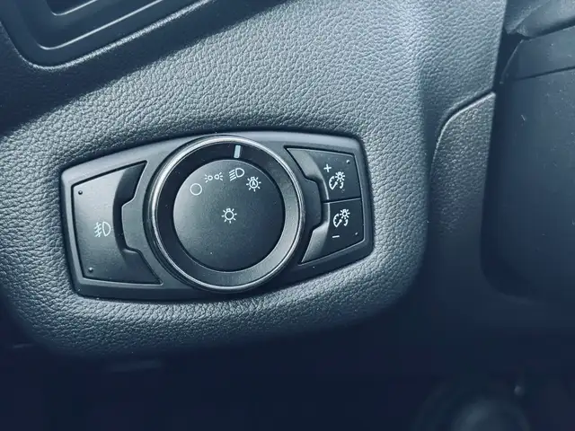 2014 Ford Escape 4WD 4dr SE - Photo 16