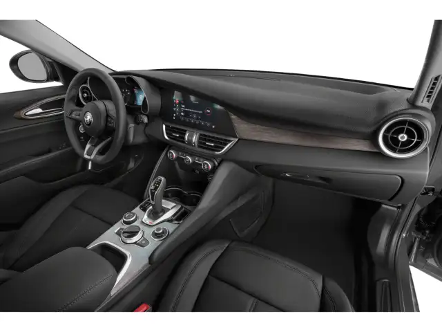 2022 Alfa Romeo Giulia - Photo 9