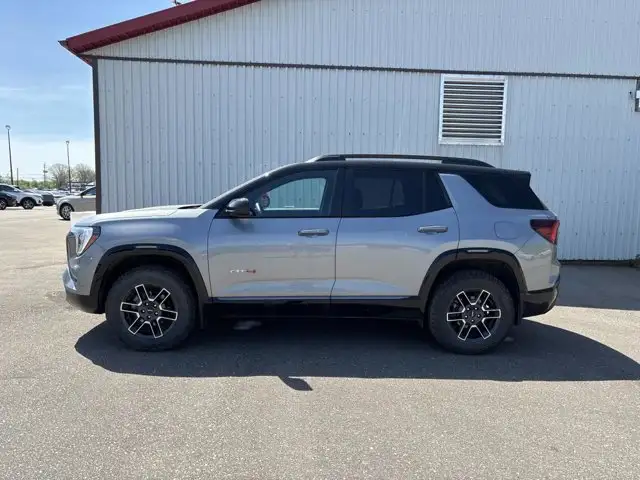2026 GMC Terrain AT4 AWD | No Accidents | Panoramic Sunroof - Photo 2