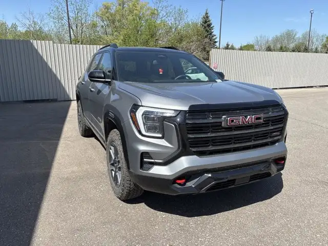 2026 GMC Terrain AT4 AWD | No Accidents | Panoramic Sunroof - Photo 4