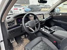 2025 Volkswagen Atlas Execline - Photo 5