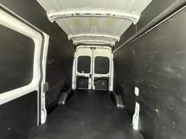 2025 Ford Transit T-250 148' Hi Rf 9070 GVWR AWD - Photo 7