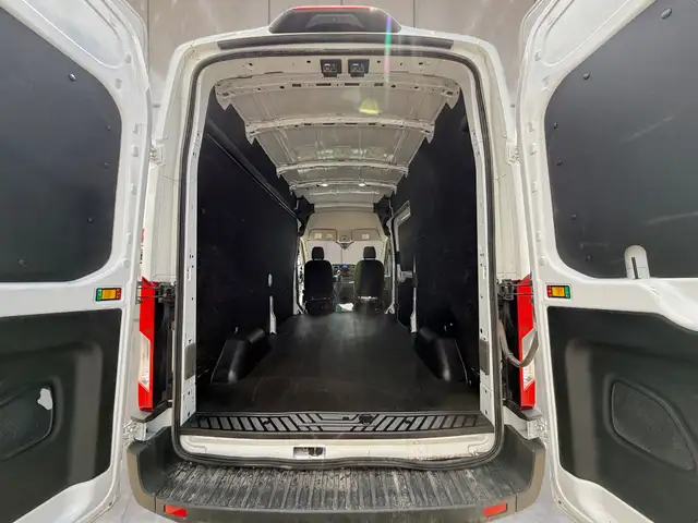 2025 Ford Transit T-250 148' Hi Rf 9070 GVWR AWD - Photo 8