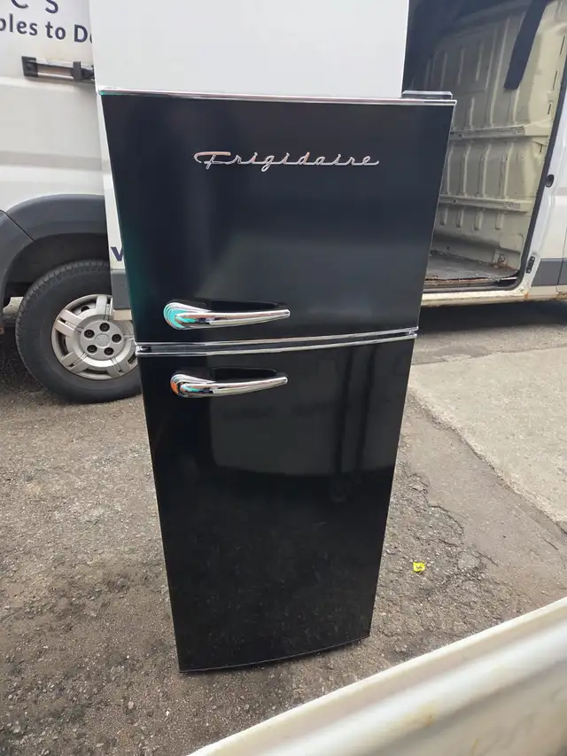 Fridge - Frigidaire 7.5 Cu Ft EFR780 Top  New Bottom Dent