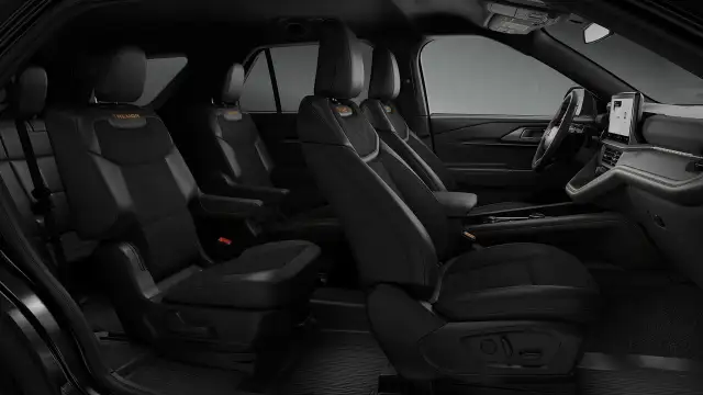 2026 Ford Explorer Tremor® - Photo 6