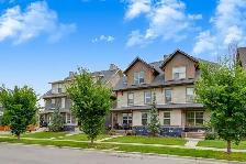 Townhomes with In Suite Laundry - West Townes - House for Rent C