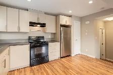 Townhomes with In Suite Laundry - West Townes - House for Rent C - Photo 8