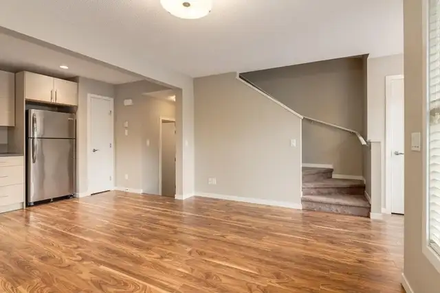 Townhomes with In Suite Laundry - West Townes - House for Rent C - Photo 9