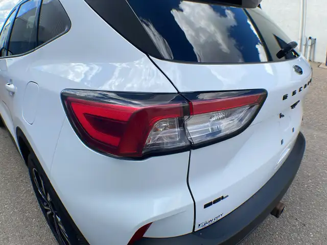 2022 Ford Escape SEL AWD 302A - Photo 13