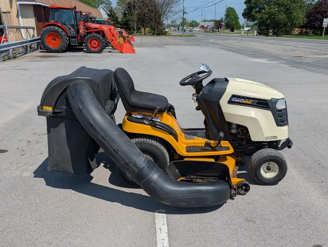 2011 Cub Cadet LTX1050 Riding Mower - Photo 6