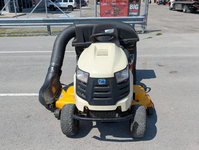 2011 Cub Cadet LTX1050 Riding Mower - Photo 8