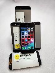 iPhone SE 32gb Grey Unlocked 3 Months Warranty - Photo 2
