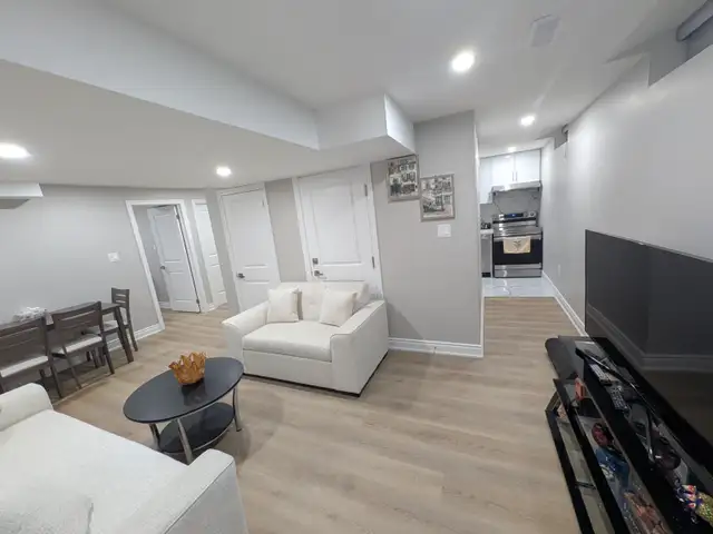 Furnished New Private Room for Rent in Mississauga - Photo 6