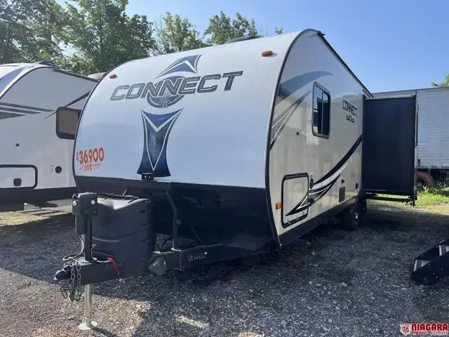 2017 K-Z INC. CONNECT 241RLK Travel Trailer - Photo 2