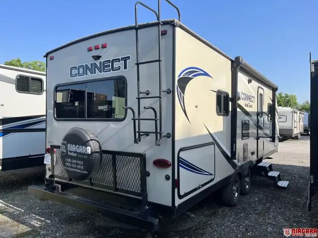 2017 K-Z INC. CONNECT 241RLK Travel Trailer - Photo 5
