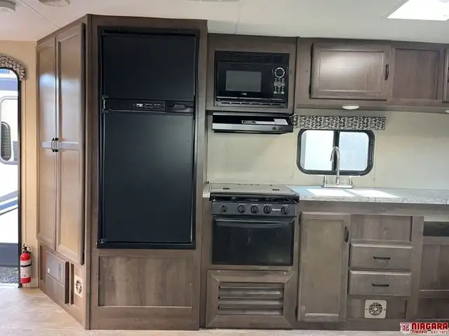2017 K-Z INC. CONNECT 241RLK Travel Trailer - Photo 9