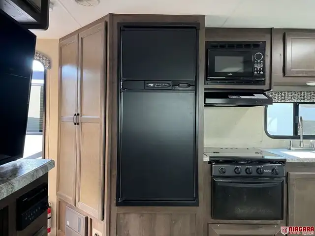 2017 K-Z INC. CONNECT 241RLK Travel Trailer - Photo 10