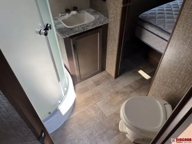2017 K-Z INC. CONNECT 241RLK Travel Trailer - Photo 25