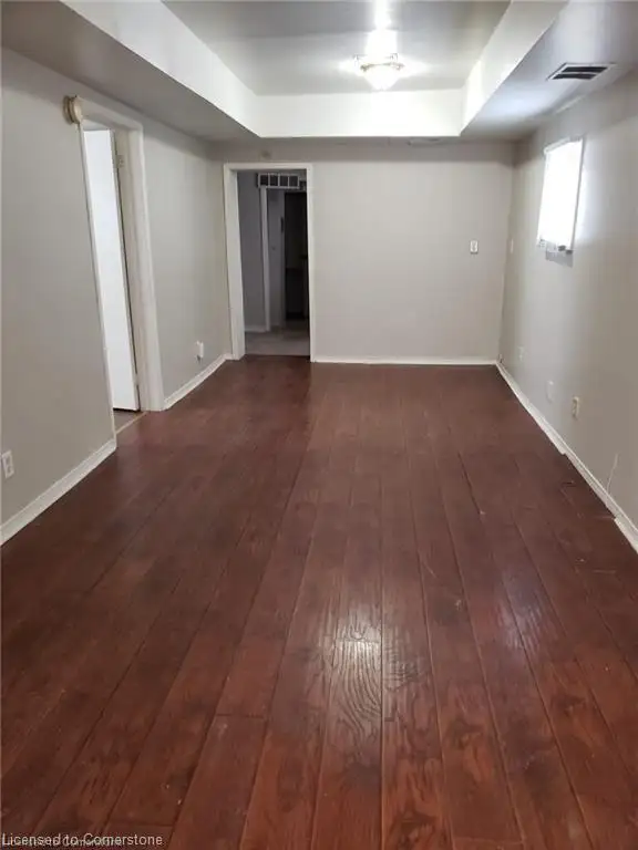 Hamilton East 3 Bed Room in main floor $1695.00   60% utilities