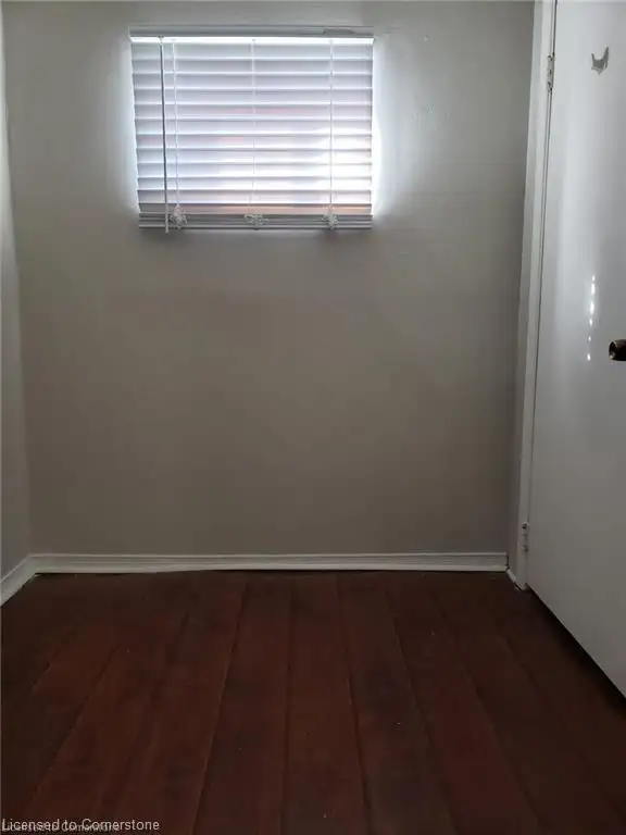 Hamilton East 3 Bed Room in main floor $1695.00   60% utilities - Photo 4
