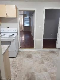 Hamilton East 3 Bed Room in main floor $1695.00   60% utilities - Photo 5