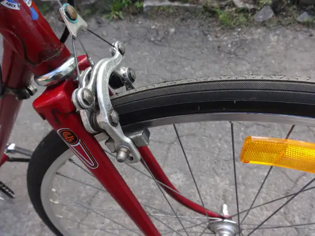 VÉLO FAVORIT DE ROUTE À GUIDON DROIT. QUALITÉ EUROPE. - Photo 10