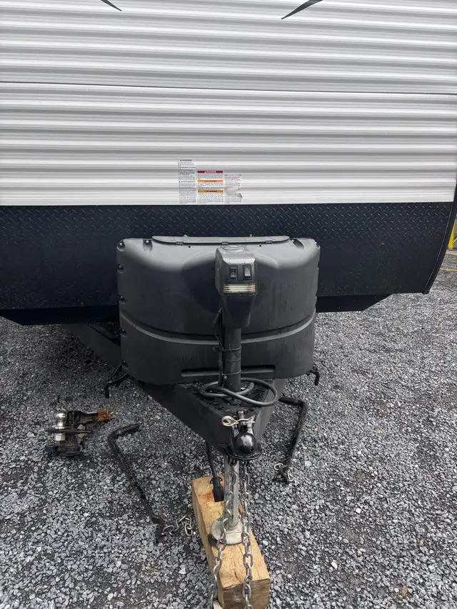 Keystone Hideout  Travel Trailer- Price Negotiable - Photo 2