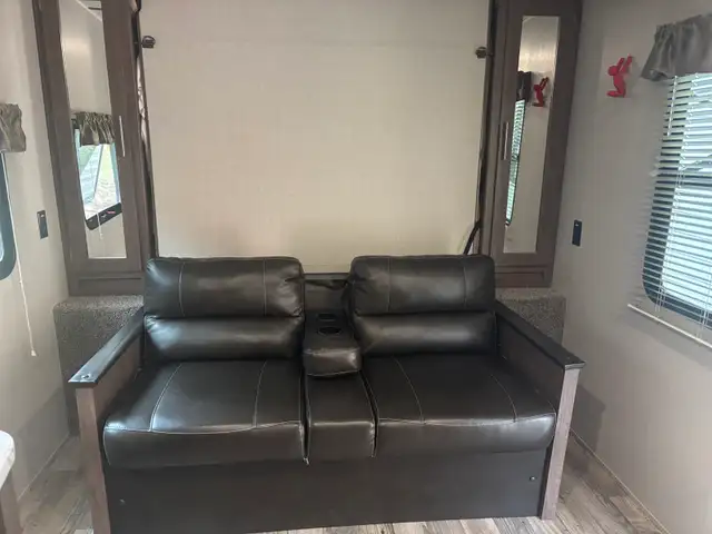 Keystone Hideout  Travel Trailer- Price Negotiable - Photo 7