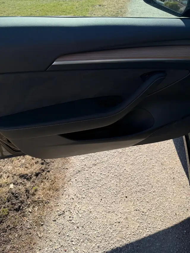 2021 Tesla Model 3 - Photo 7