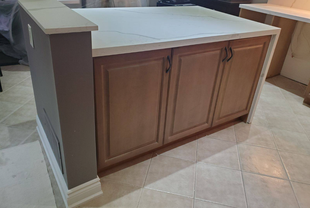 Plain White Countertop With Orange Island 437-522-8447 - Photo 8