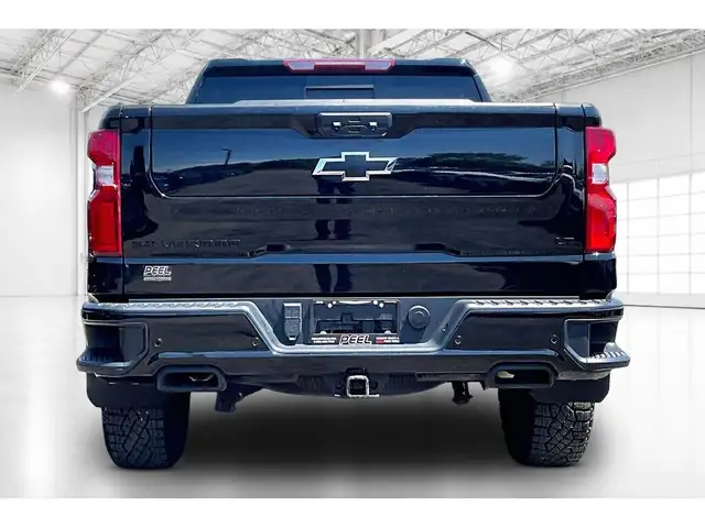 2024 Chevrolet Silverado 1500 LT Trail Boss Premium | Midnight E - Photo 4