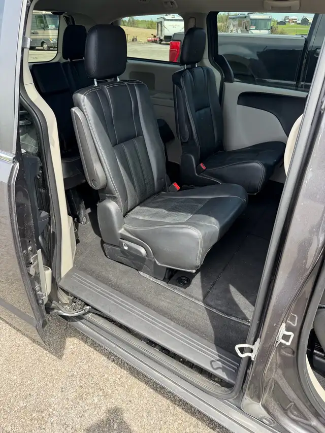 2020 Dodge Grand Caravan Crew - Photo 6