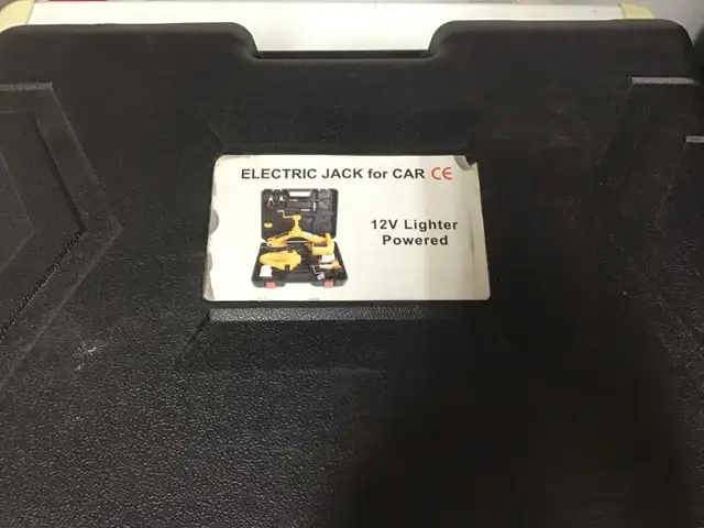 ELECTRIC JACK