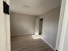 3 bed one bath - Photo 2