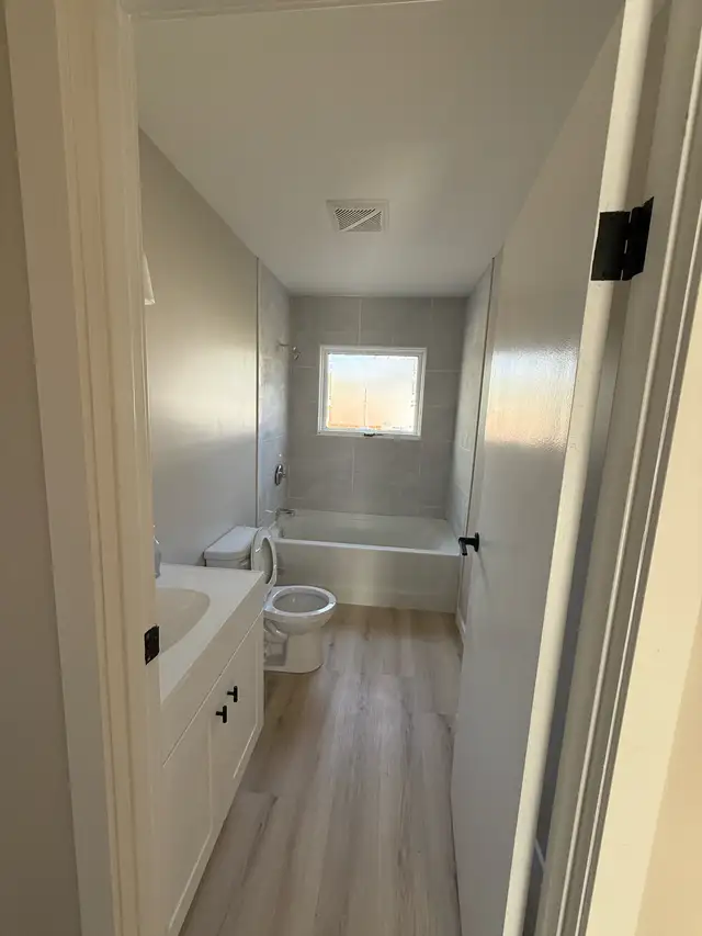 3 bed one bath - Photo 8