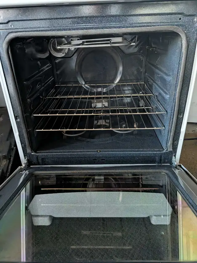 Danby 24' stove - Photo 3