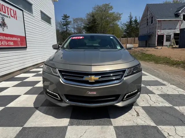 2018 Chevrolet IMPALA LT - Photo 2