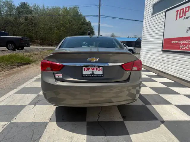 2018 Chevrolet IMPALA LT - Photo 5