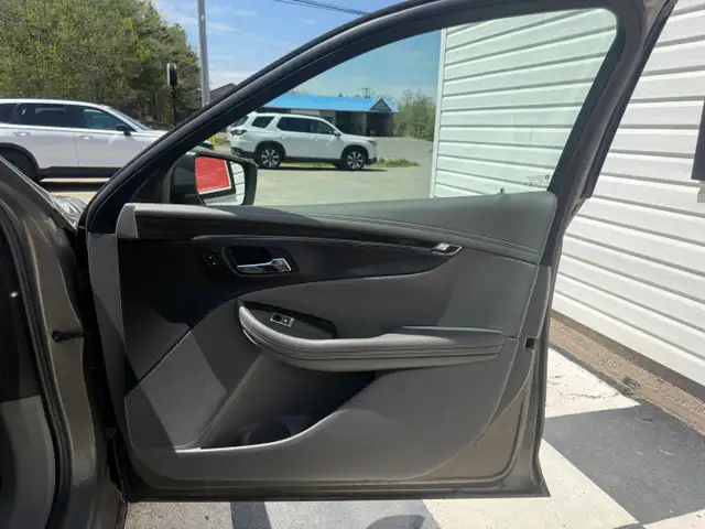 2018 Chevrolet IMPALA LT - Photo 19