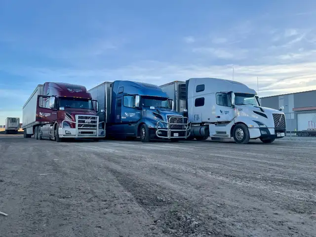 NOW HIRING SOLO DRIVERS